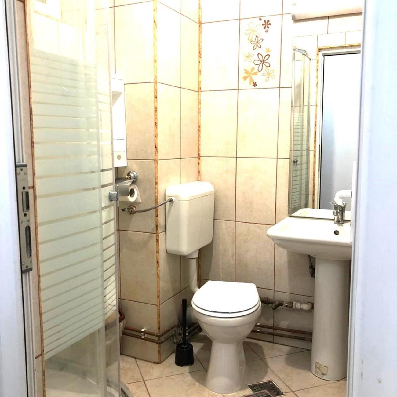 אזוגה Casa Centrala מראה חיצוני תמונה
